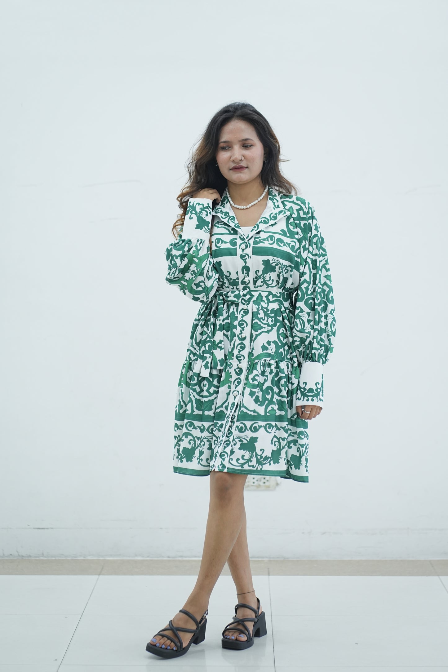 Floral Midi Dress w Stand Collar Green & White