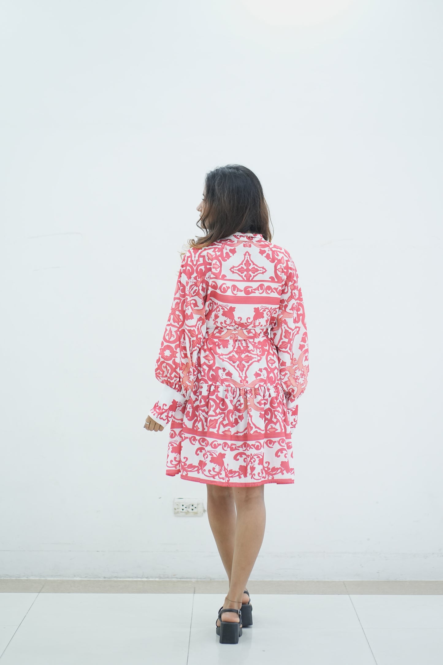 Floral Midi Dress w Stand Collar Red & White